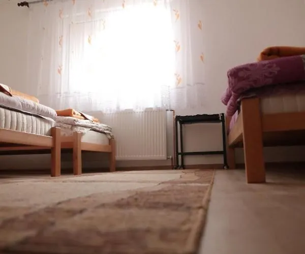 Smestaj U Novoj Varosi, Zlatar