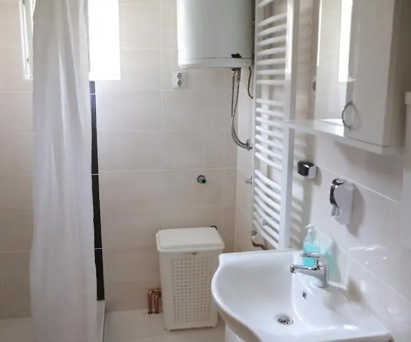 Smestaj U Novoj Varosi, Zlatar Nova Varoš